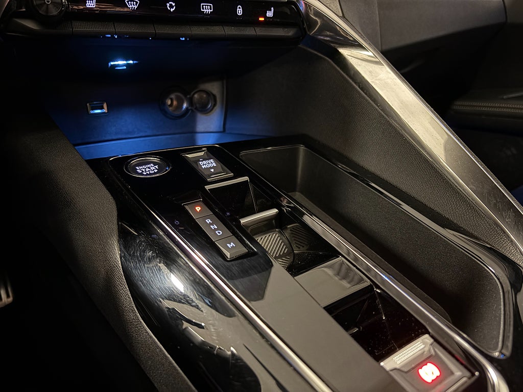 Car Image car-86830-96d69cfa697eb64f7ac7bee5406ccf21