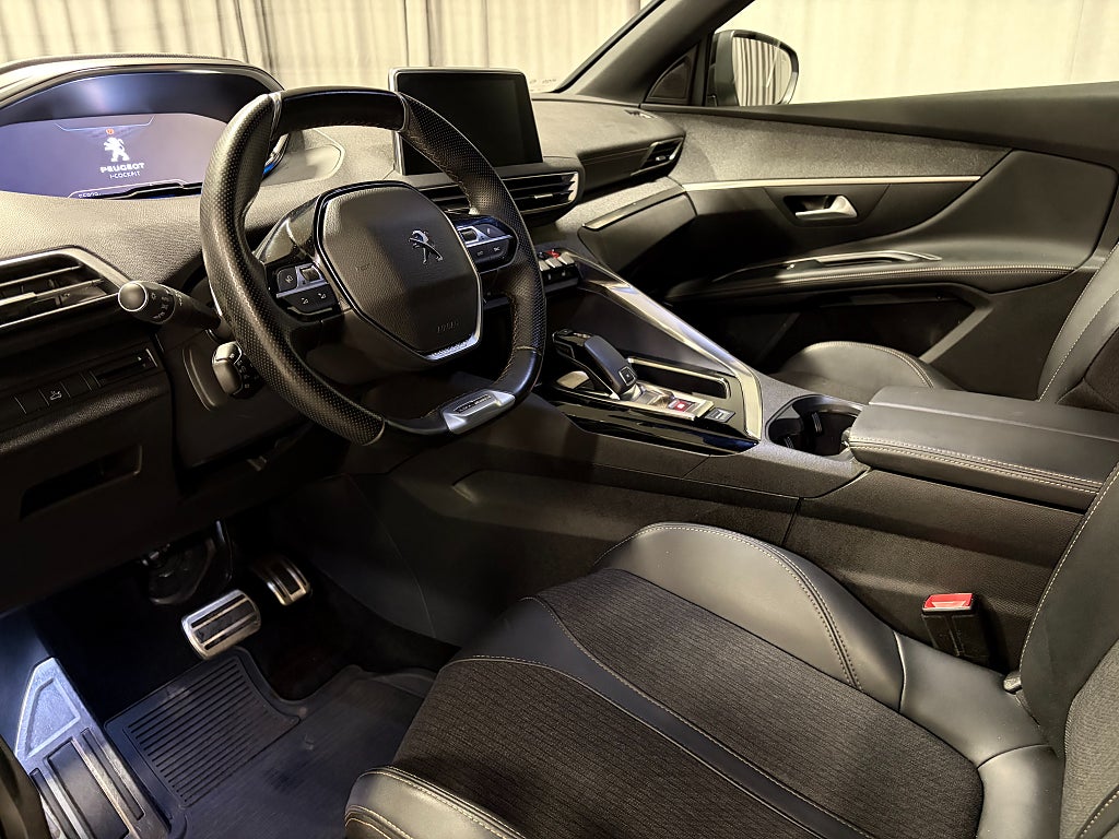 Car Image car-86902-08d25b605fba1655707f8f506329bb48