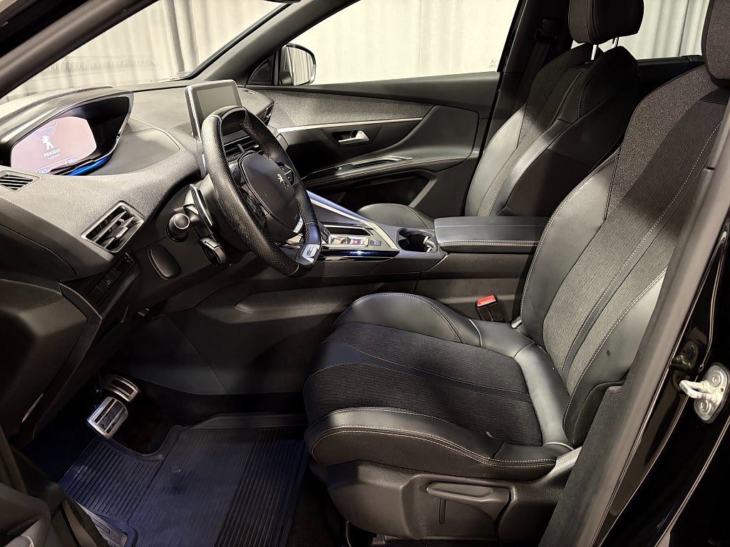 Car Image car-86902-92b63dd62551ff1c06d659ae4b8cb381
