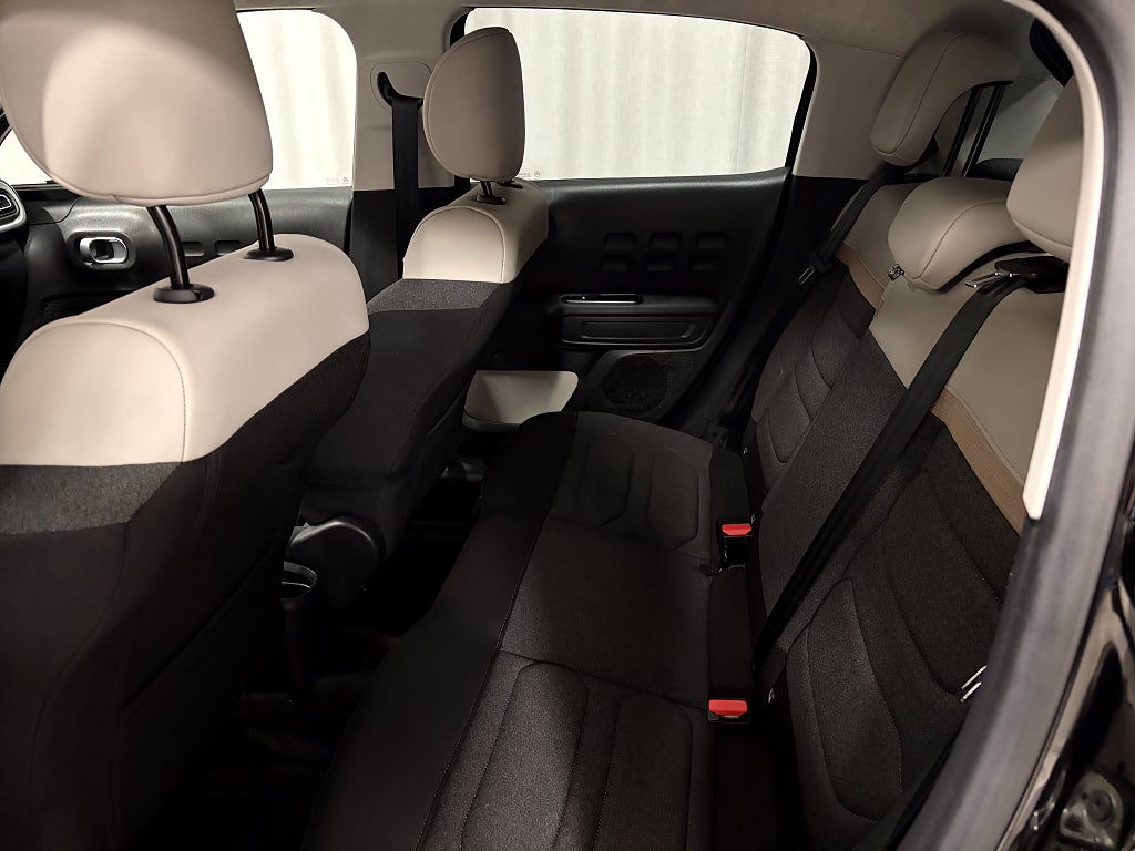Car Image car-87007-6b64ce7ae8fea7ac83a7bb26e2ef4aac