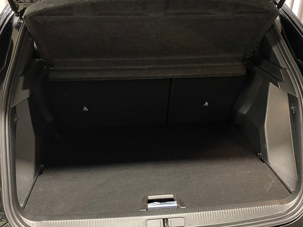 Car Image car-87117-62b0d863078909f3acba683aff700e91