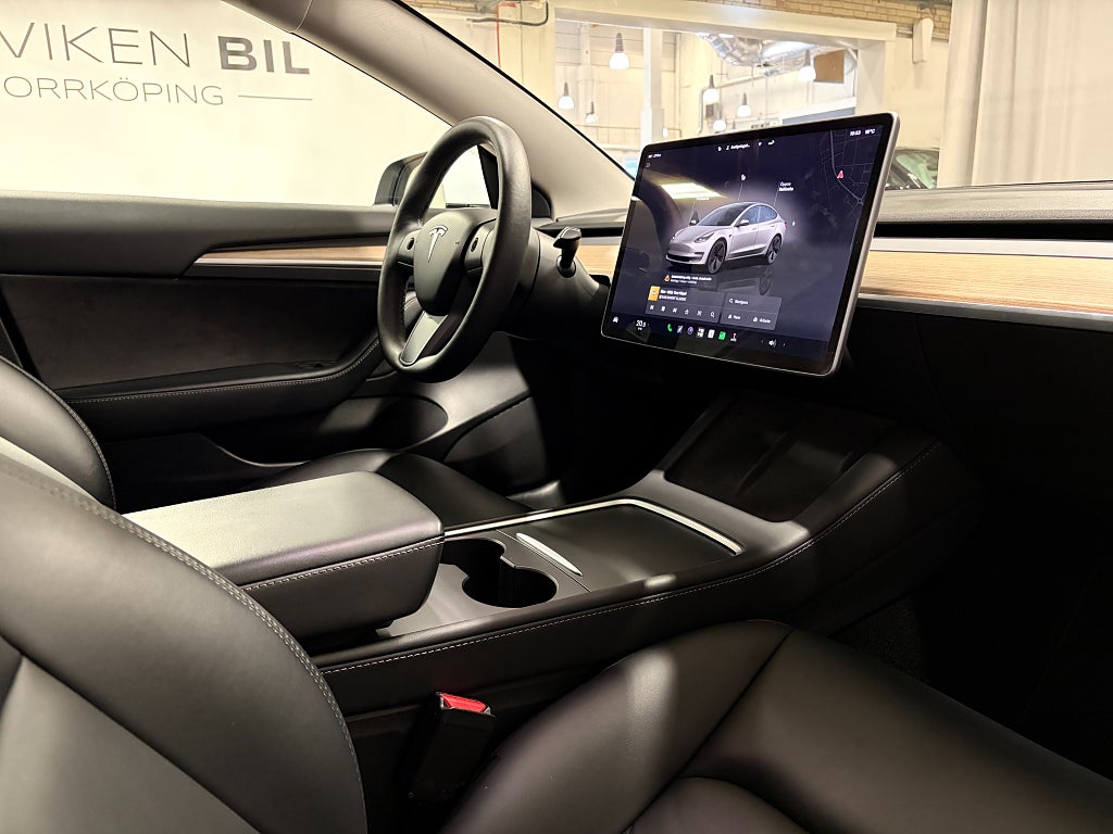 Car Image car-87154-b6f44b47f2f06825bff7055152a3504e