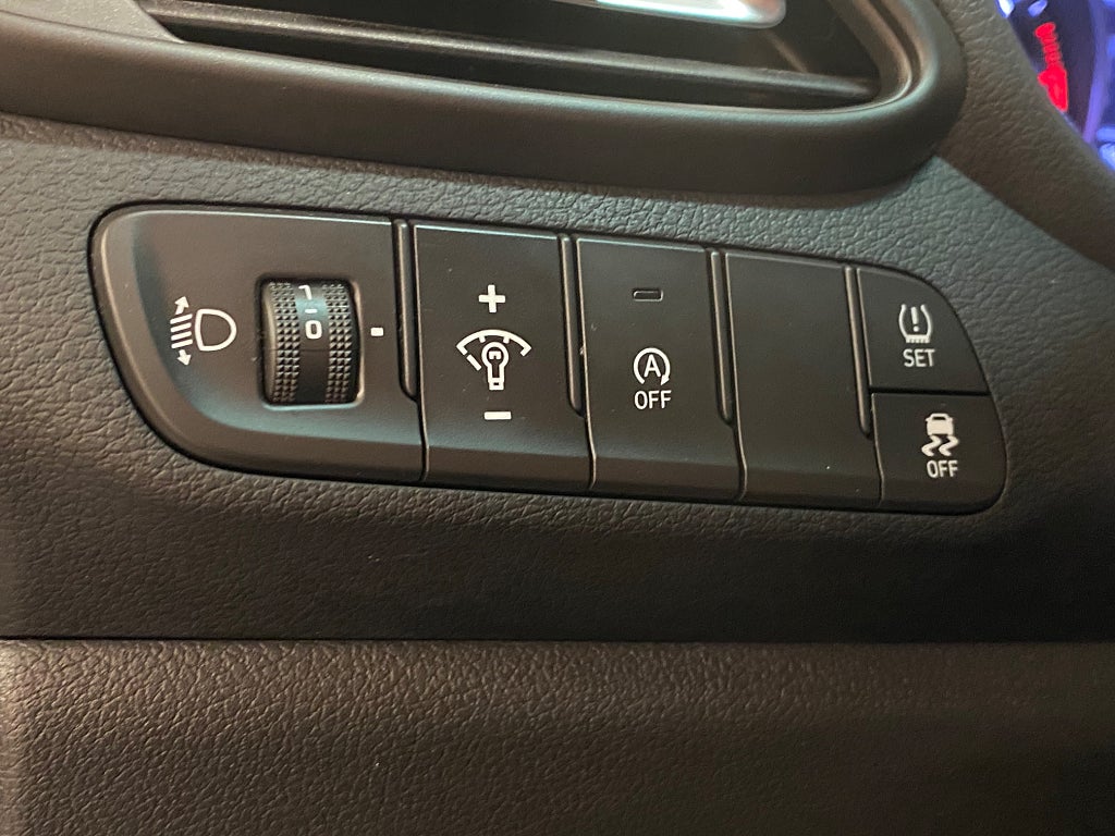 Car Image car-87243-2118764b31a30c8989c50399ea1cc4fd