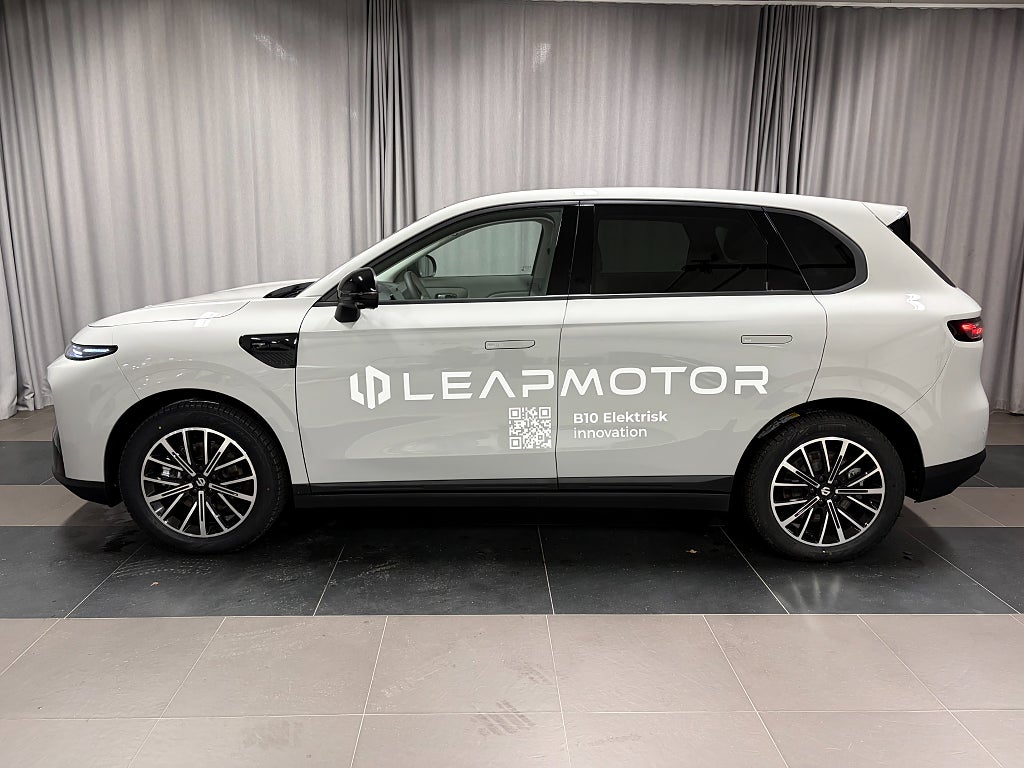 Car Image car-87316-9a692b80d32e7516fd7723479329729a