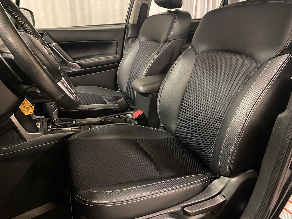 Car Image car-87345-5f078f4bc354a7e38827596619a27c54