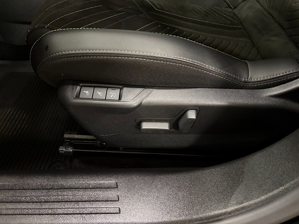 Car Image car-87500-30ee25069695e1e60f0fd6c7bd0da380